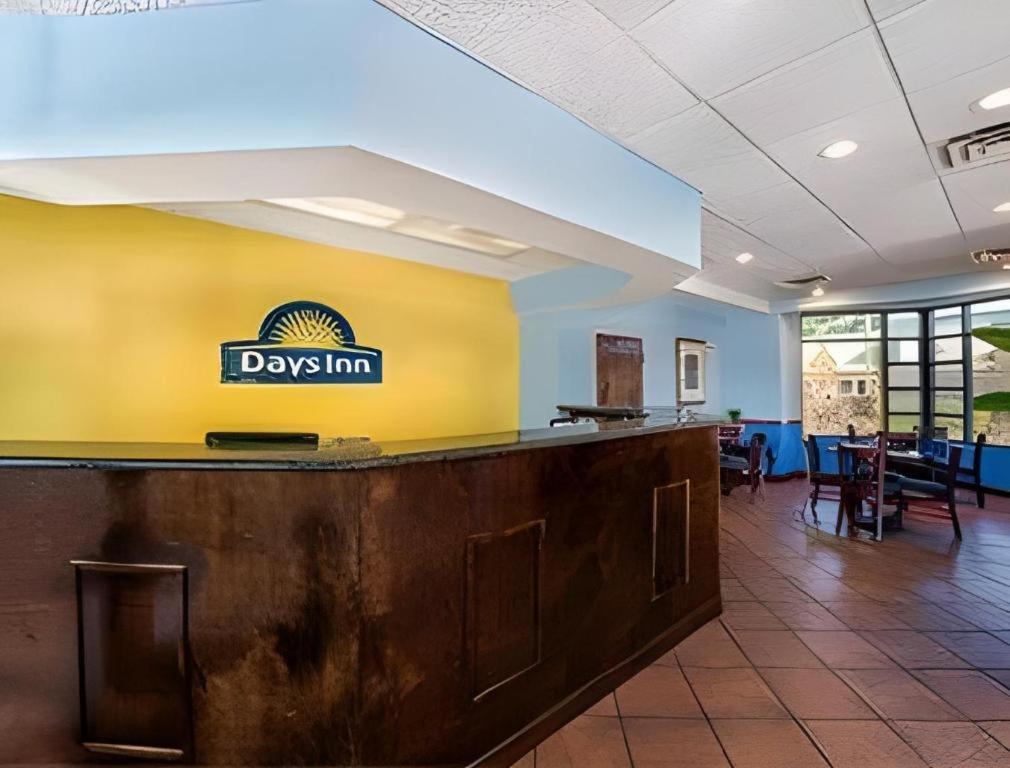 Days Inn By Wyndham Richmond Hill/Savannah Dış mekan fotoğraf