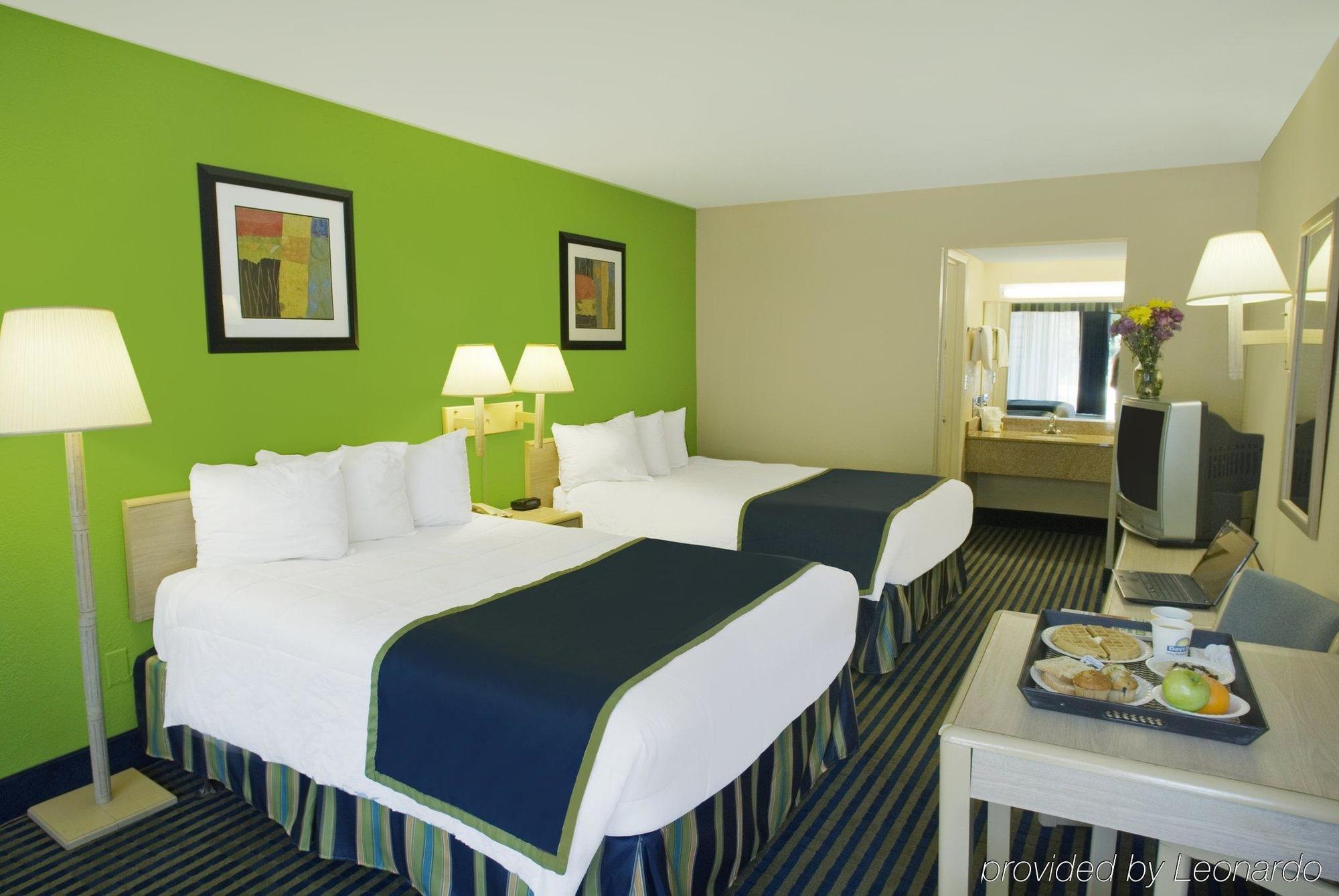 Days Inn By Wyndham Richmond Hill/Savannah Dış mekan fotoğraf