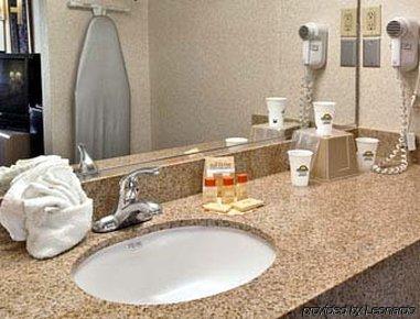 Days Inn By Wyndham Richmond Hill/Savannah Oda fotoğraf