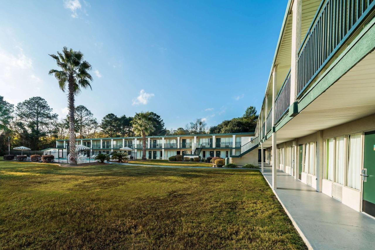 Days Inn By Wyndham Richmond Hill/Savannah Dış mekan fotoğraf